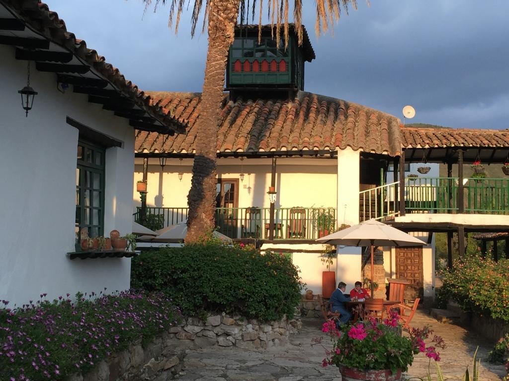 Hotel San Luis De Ucuenga Nobsa Exteriör bild